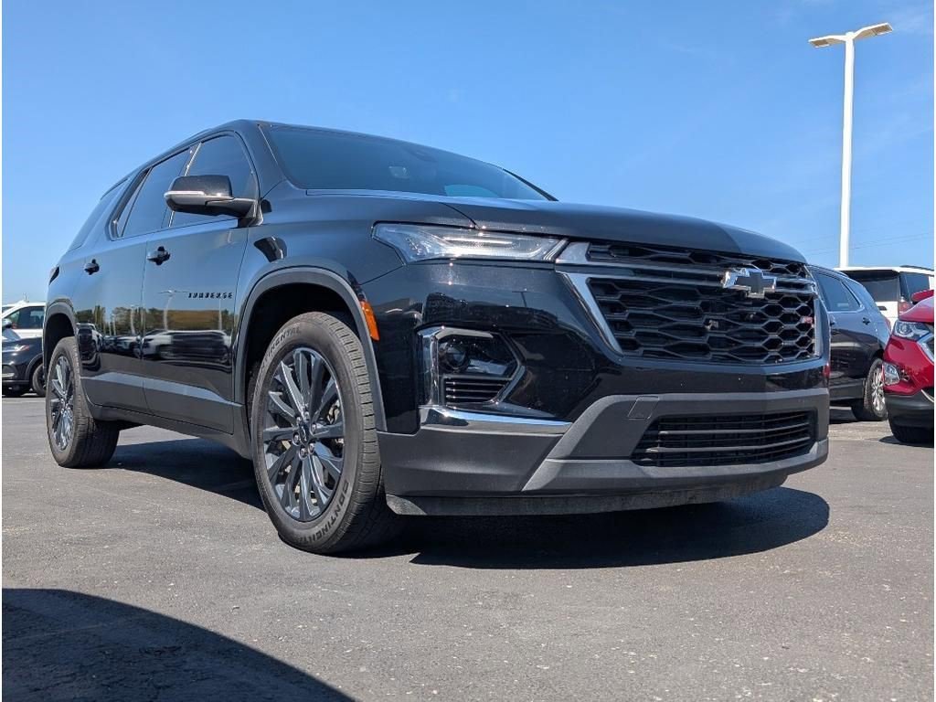 Used 2023 Chevrolet Traverse RS