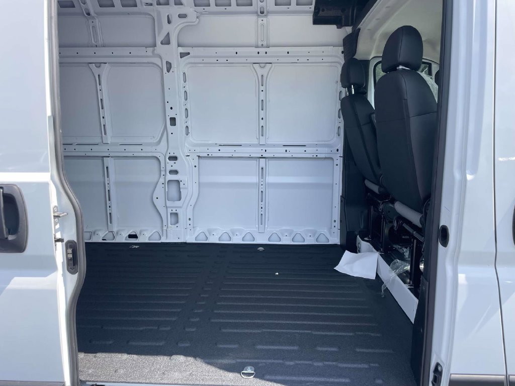 New 2026 RAM ProMaster 3500 w/ Convenience Group FWD image 17