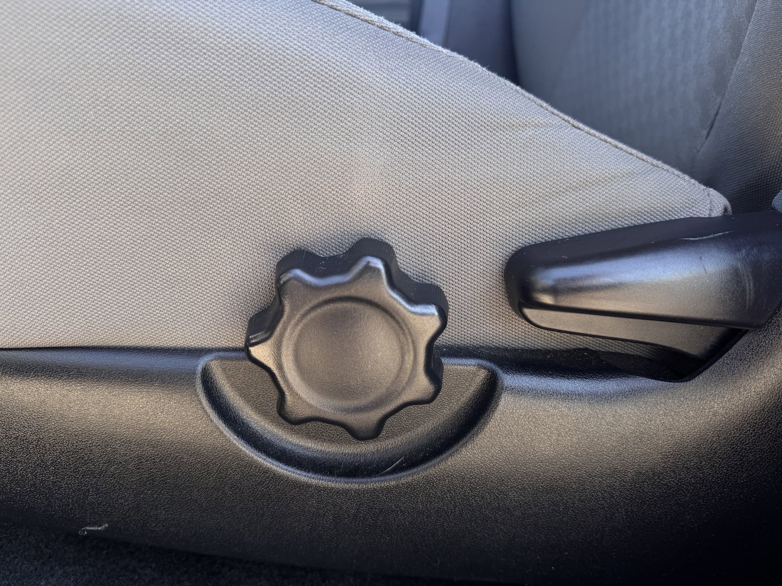 Used 2023 Toyota Tacoma SR image 28