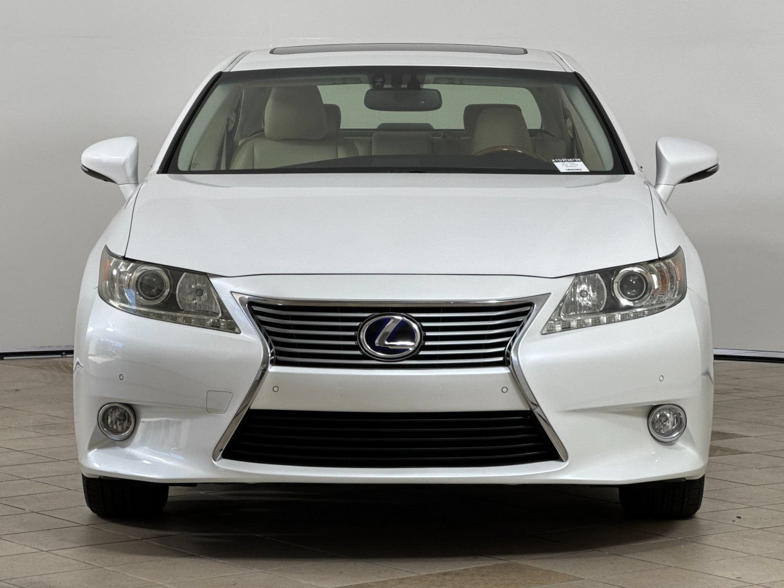 Used 2013 Lexus ES 300h w/ Premium Pkg FWD image 9