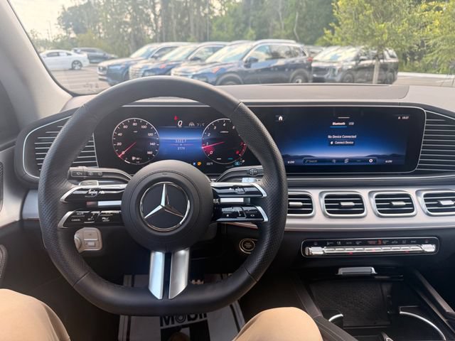 Used 2026 Mercedes-Benz GLS 450 4MATIC image 2