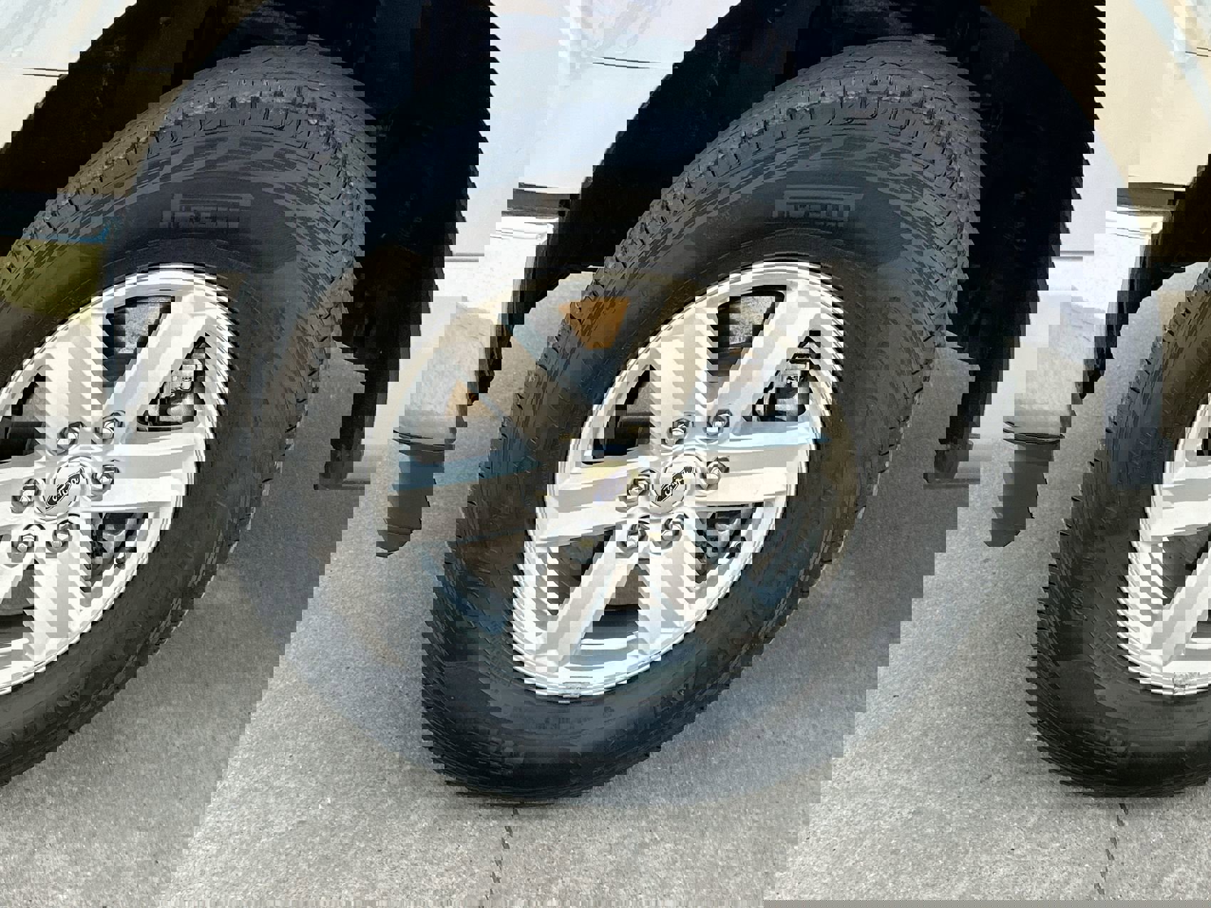 Used 2022 Ford F150 XLT image 10