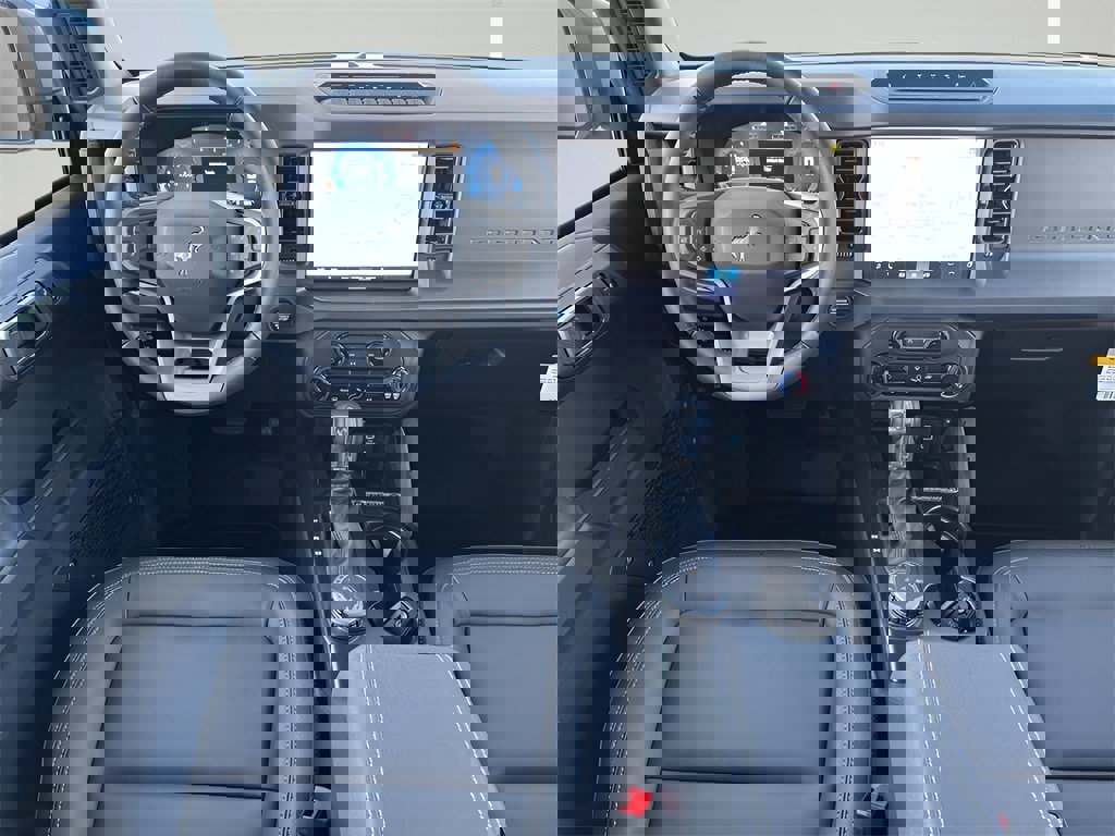 New 2025 Ford Bronco Badlands image 5