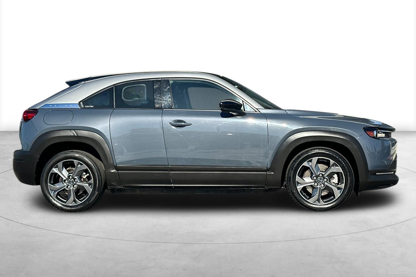 Used 2022 MAZDA MX-30 Electric w/ Premium Plus Pkg FWD image 7