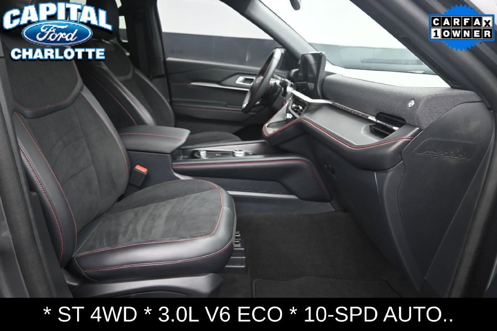 Used 2025 Ford Explorer ST AWD/4WD image 16
