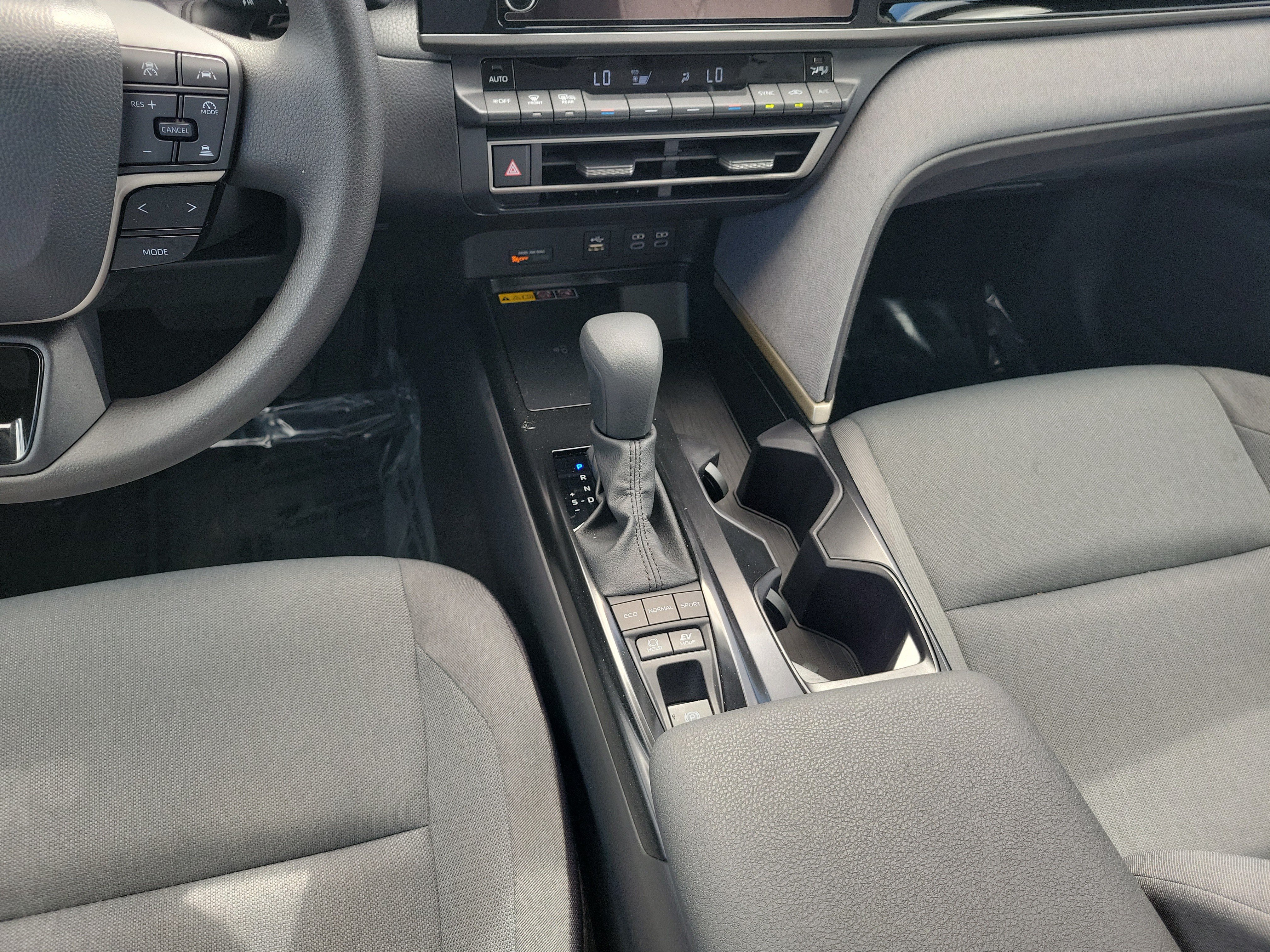 Used 2026 Toyota Camry LE FWD image 18
