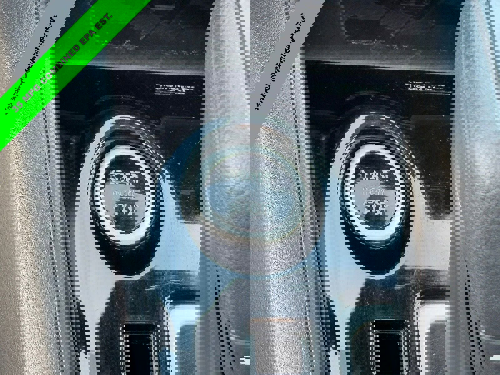 Used 2025 Nissan Versa SV image 25