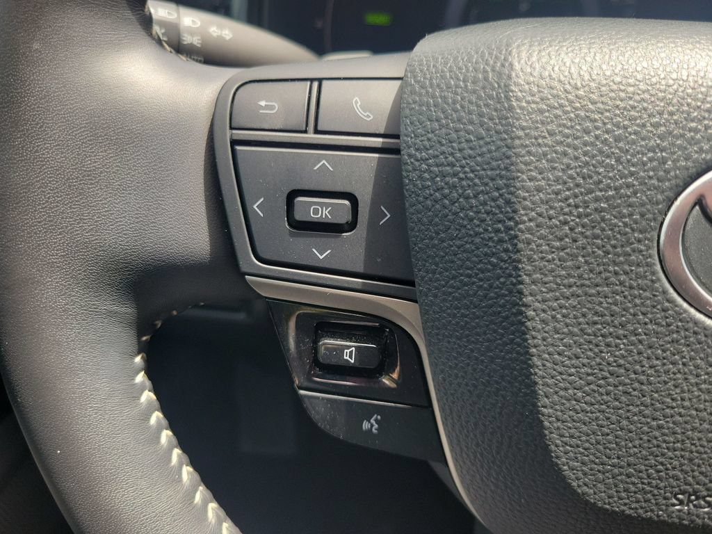 Certified 2025 Toyota Camry SE w/ Convenience Package FWD image 26