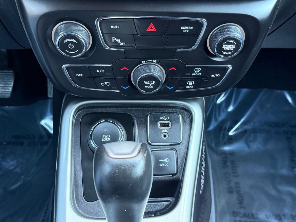 Used 2019 Jeep Compass Latitude w/ Popular Equipment Group image 35