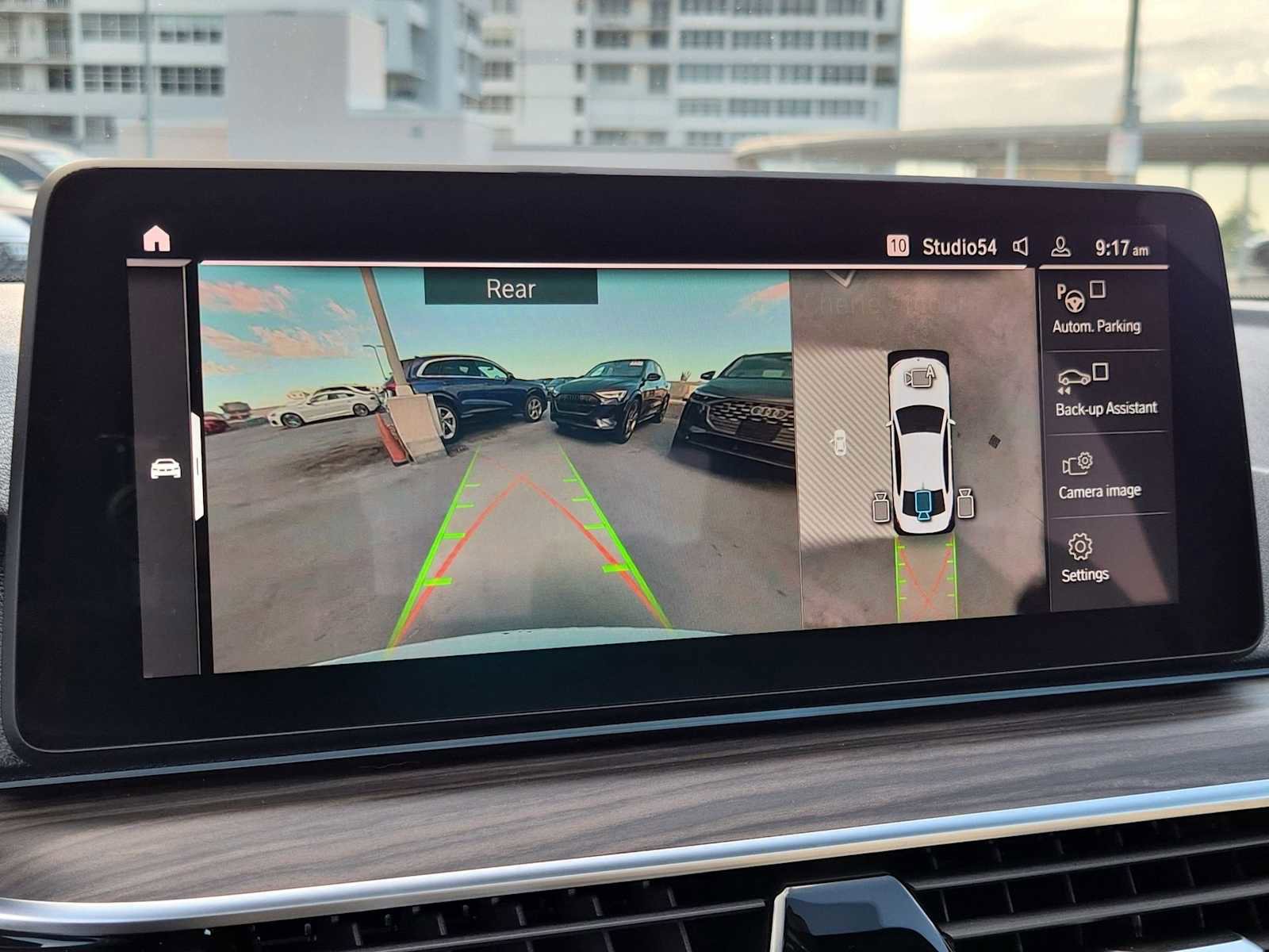 Used 2021 BMW 530e 530e w/ Premium Package image 24