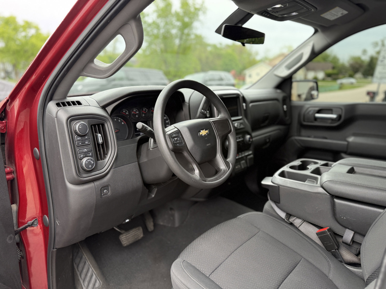 Used 2021 Chevrolet Silverado 1500 Custom AWD/4WD image 16