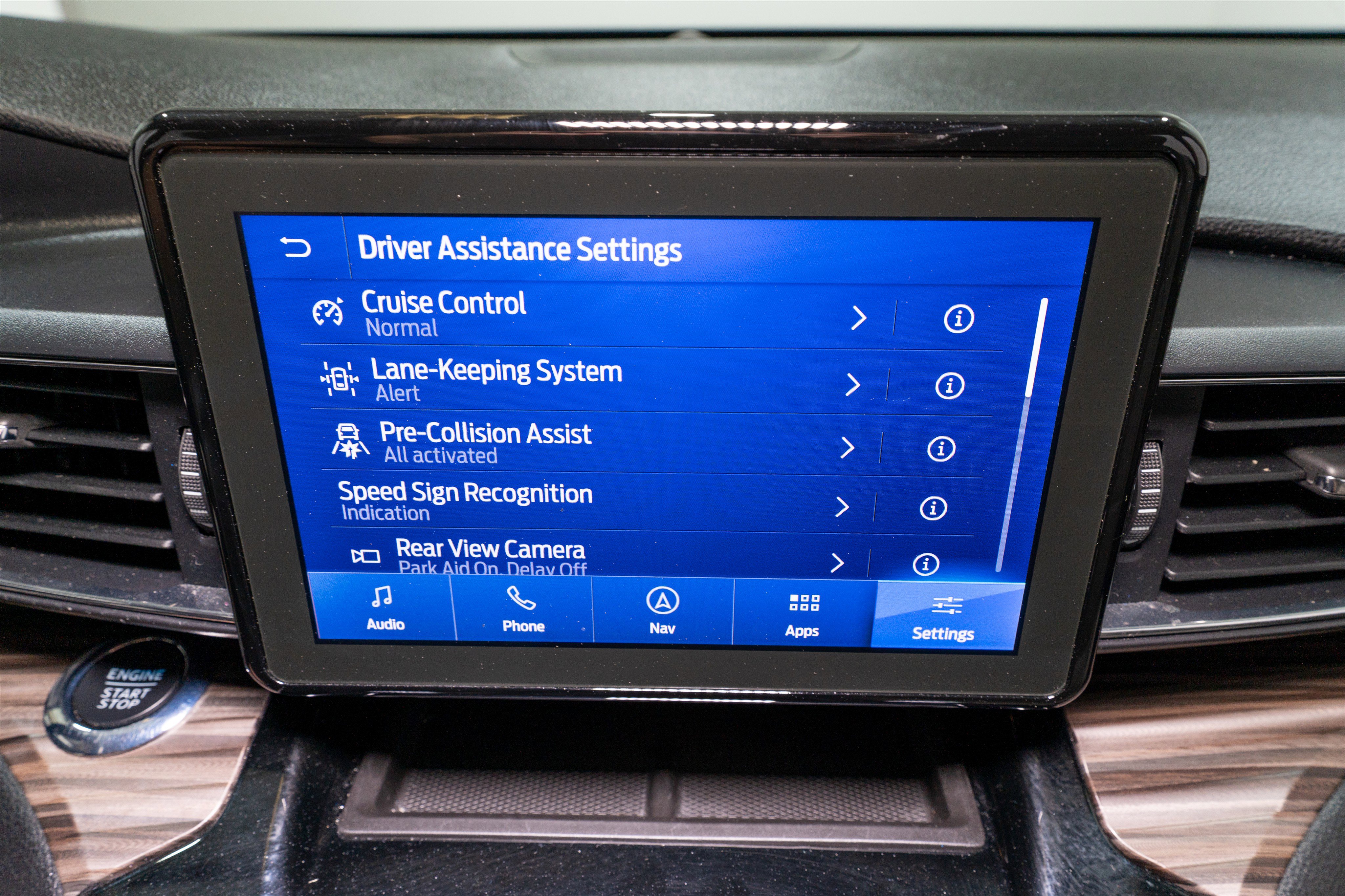 Used 2022 Ford Explorer Limited w/ Equipment Group 301A image 21