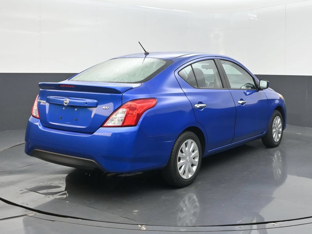 Used 2017 Nissan Versa SV FWD image 7