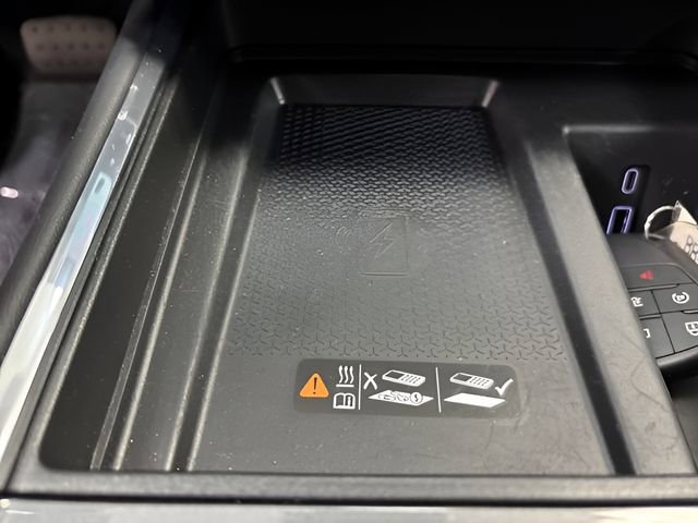 Used 2025 GMC Acadia Elevation image 31