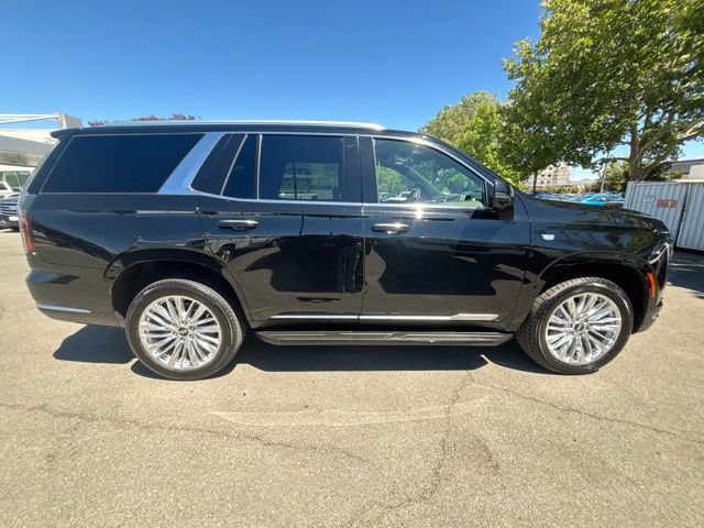 Used 2025 Cadillac Escalade Premium Luxury AWD/4WD image 8