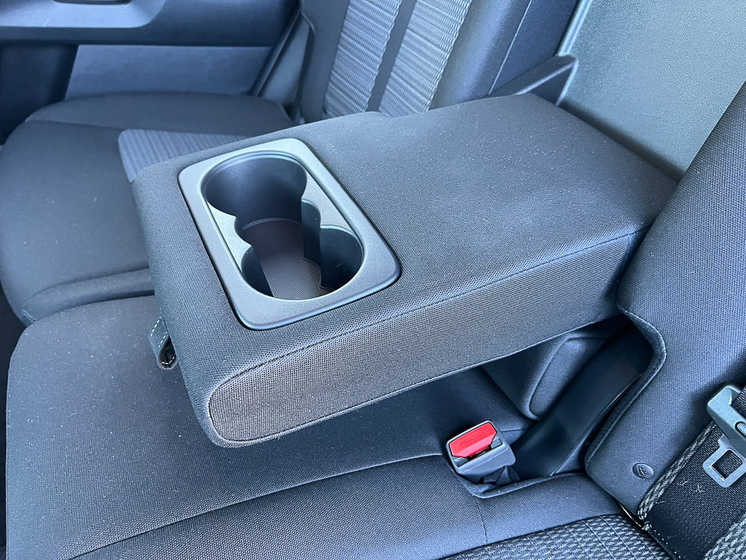 Used 2023 Kia Sorento LX image 47