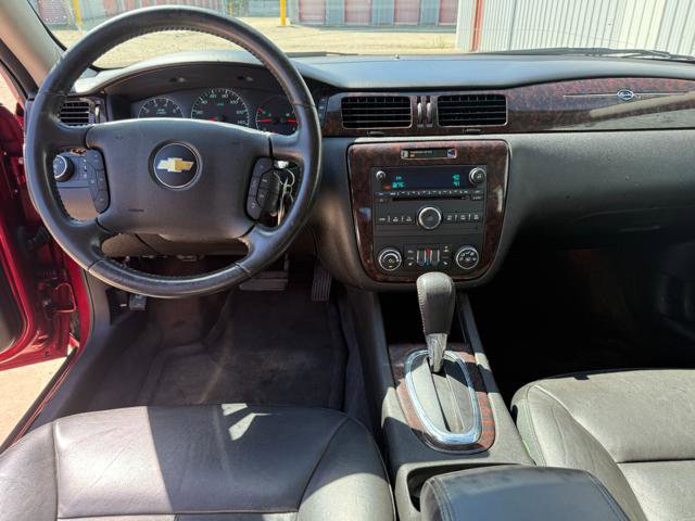 Used 2013 Chevrolet Impala LTZ FWD image 13