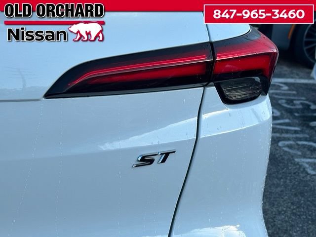 Used 2024 Buick Envista Sport Touring w/ Convenience I Package FWD image 8