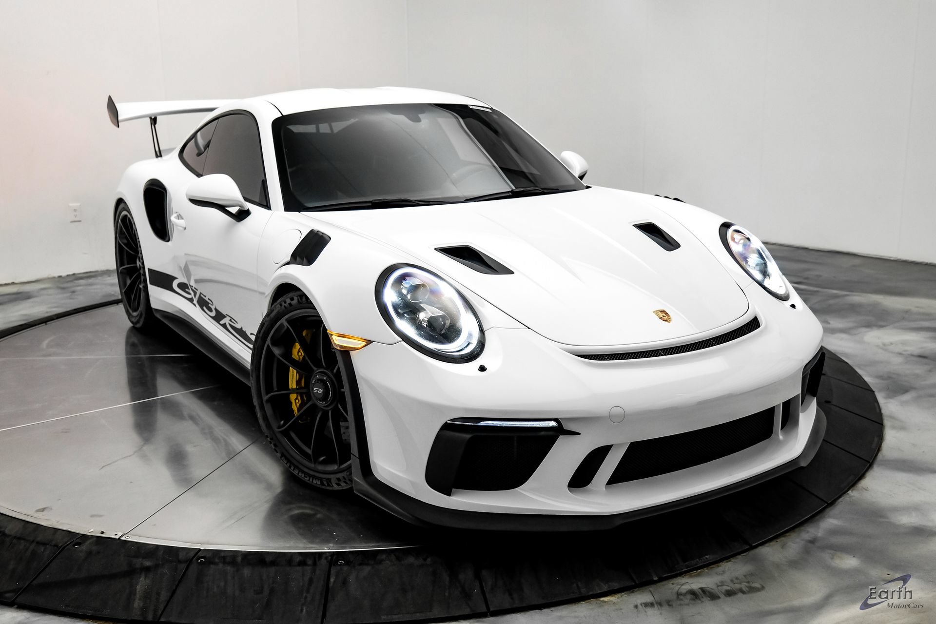 Used 2019 Porsche 911 GT3 RS RWD image 31