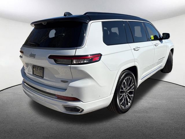 Certified 2025 Jeep Grand Cherokee L Summit AWD/4WD image 13