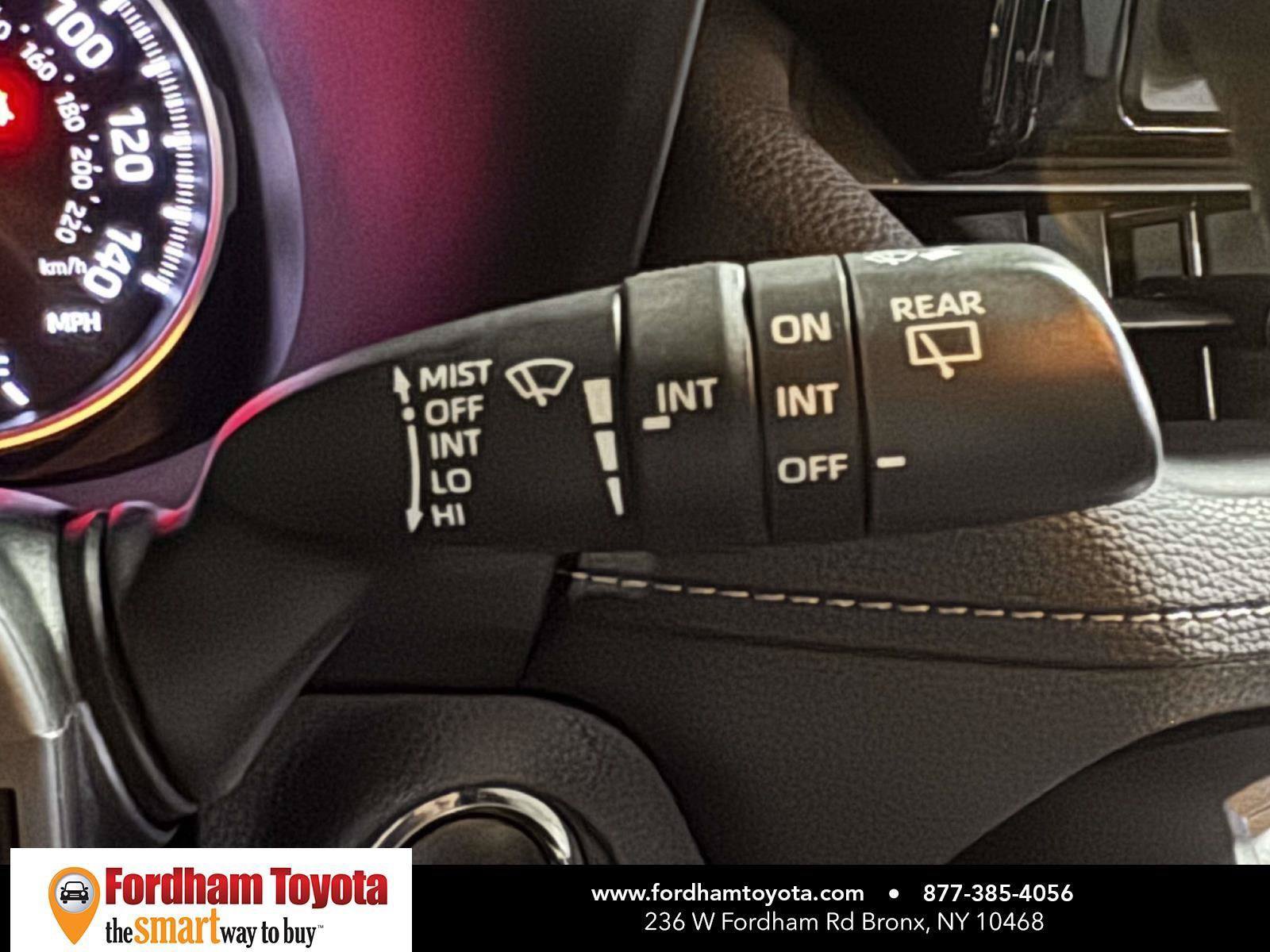 Used 2019 Toyota RAV4 XLE AWD/4WD image 24