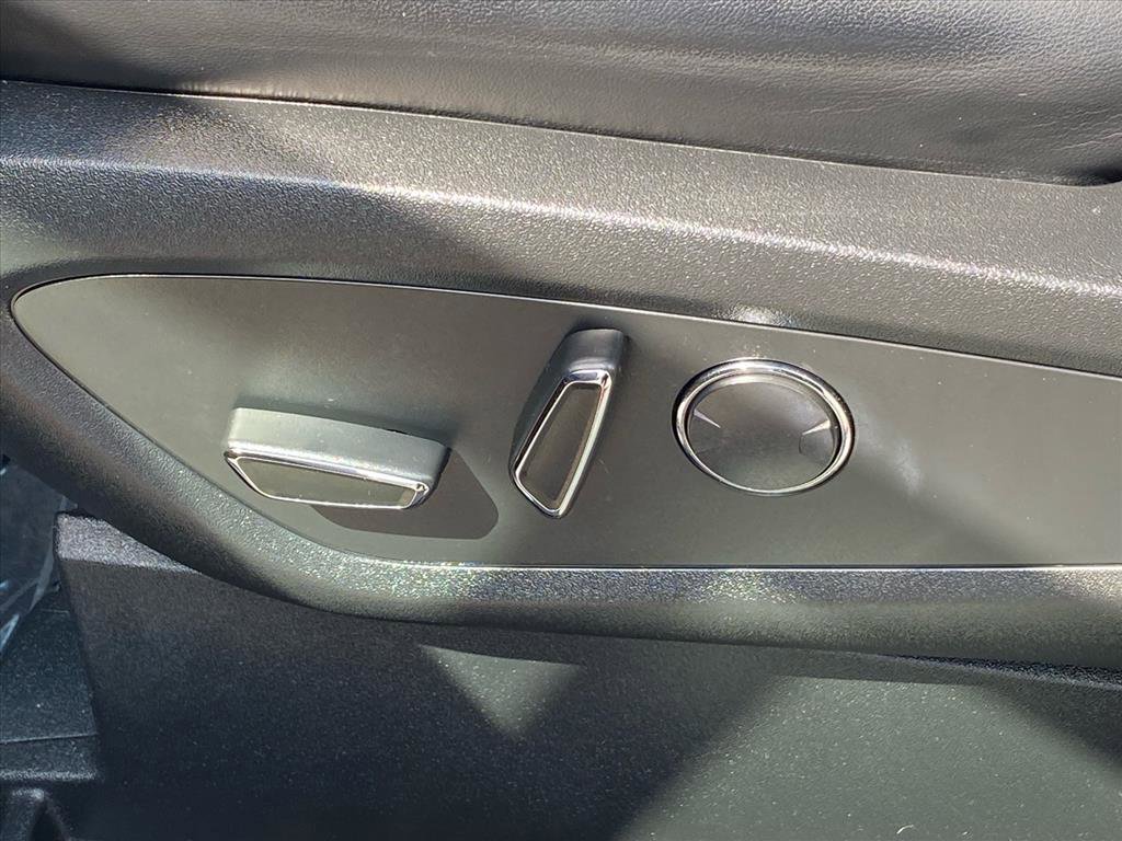 Used 2018 Lincoln MKX Reserve w/ Driver Assistance Package image 12