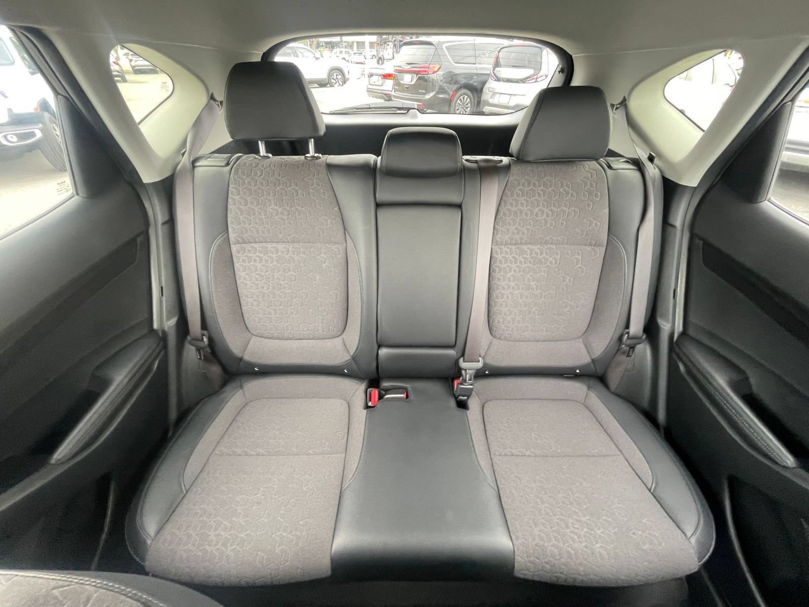 Used 2025 Kia Seltos S FWD image 40