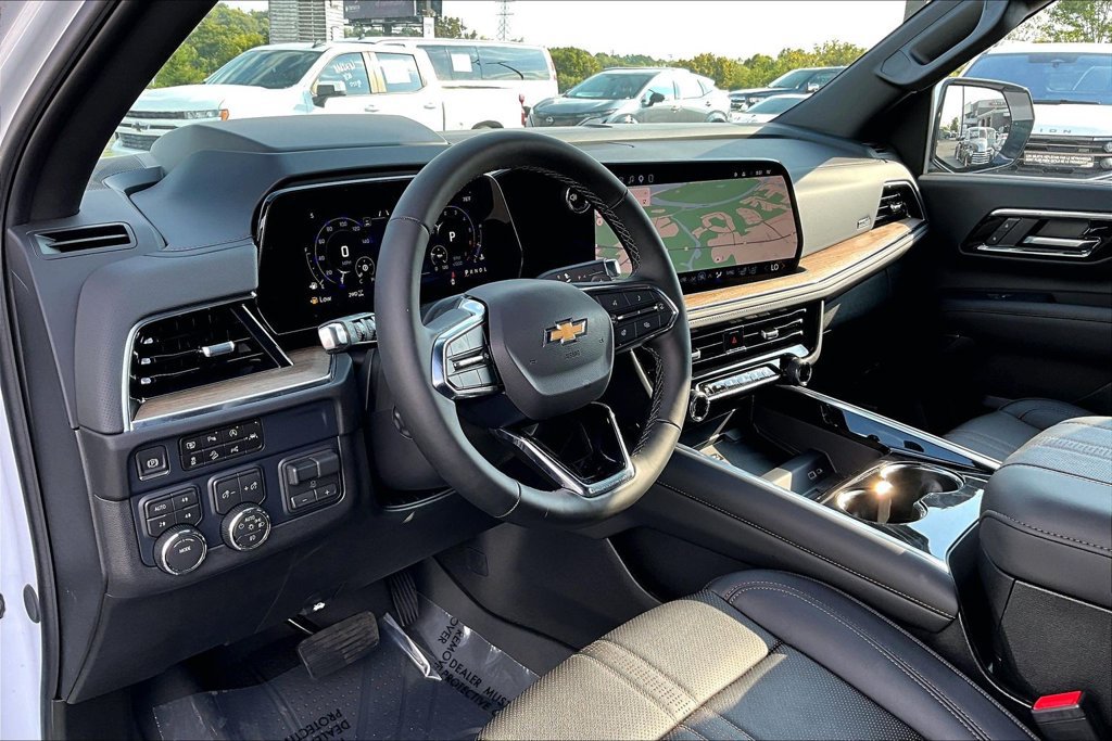 Used 2026 Chevrolet Tahoe High Country w/ Sun And Tow Package AWD/4WD image 18