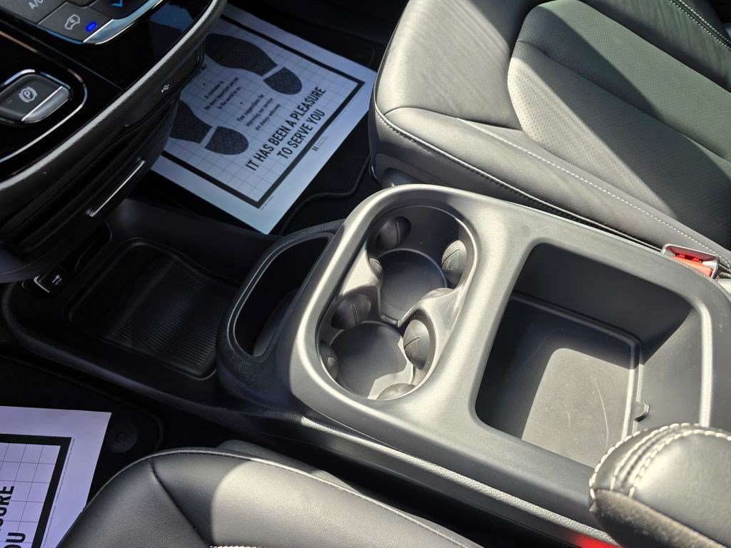 New 2026 Chrysler Voyager LX FWD image 24