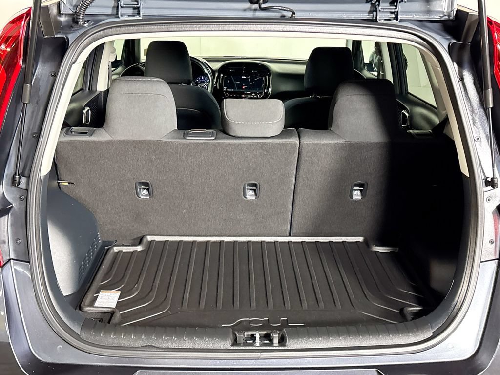 Certified 2022 Kia Soul GT-Line FWD image 23