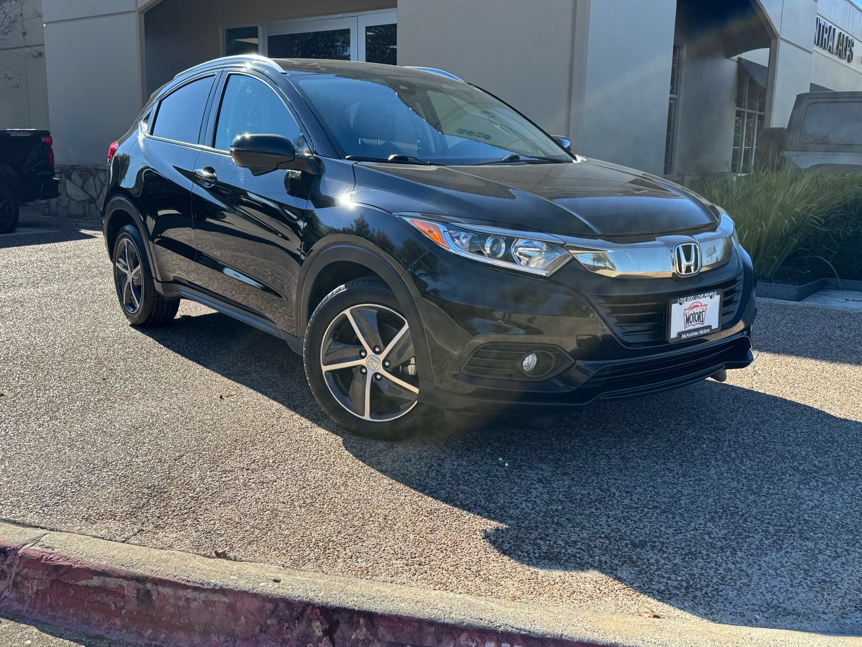 Used 2022 Honda HR-V EX image 1