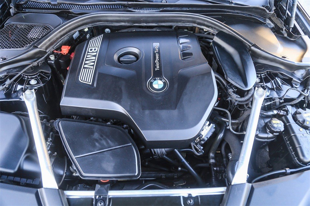 Used 2019 BMW 530i xDrive w/ Convenience Package image 26