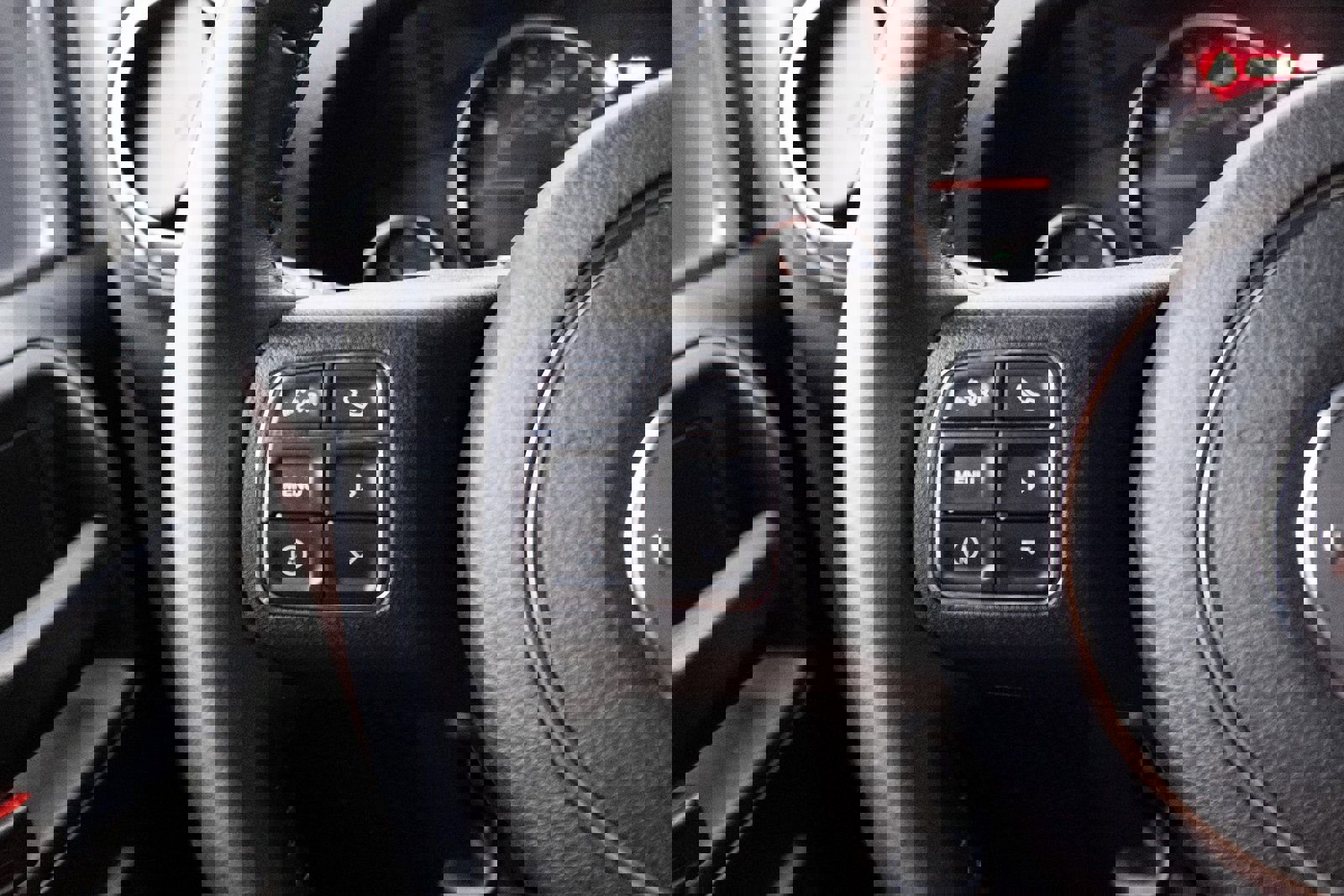 Used 2017 Jeep Wrangler Unlimited Rubicon w/ Connectivity Group image 5