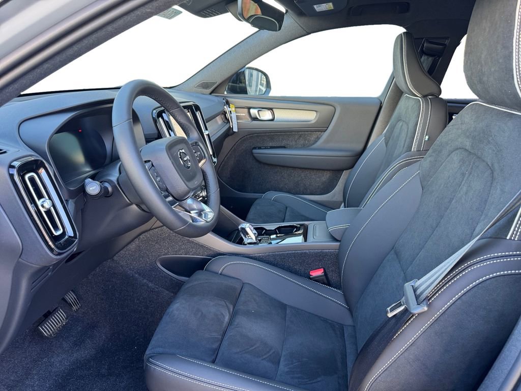 New 2026 Volvo EX40 Ultra AWD/4WD image 12