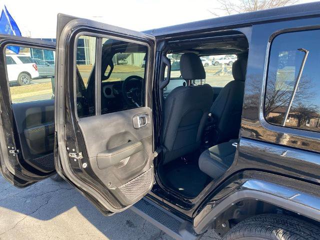 Used 2024 Jeep Wrangler Sahara w/ Dual Top Group image 27