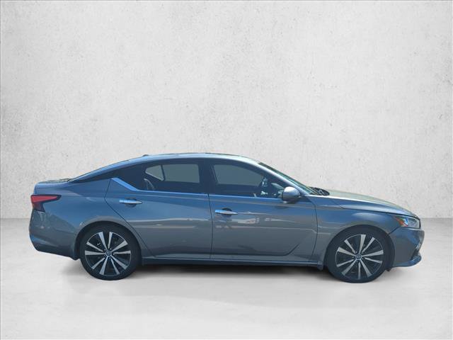 Used 2020 Nissan Altima 2.5 Platinum FWD image 4