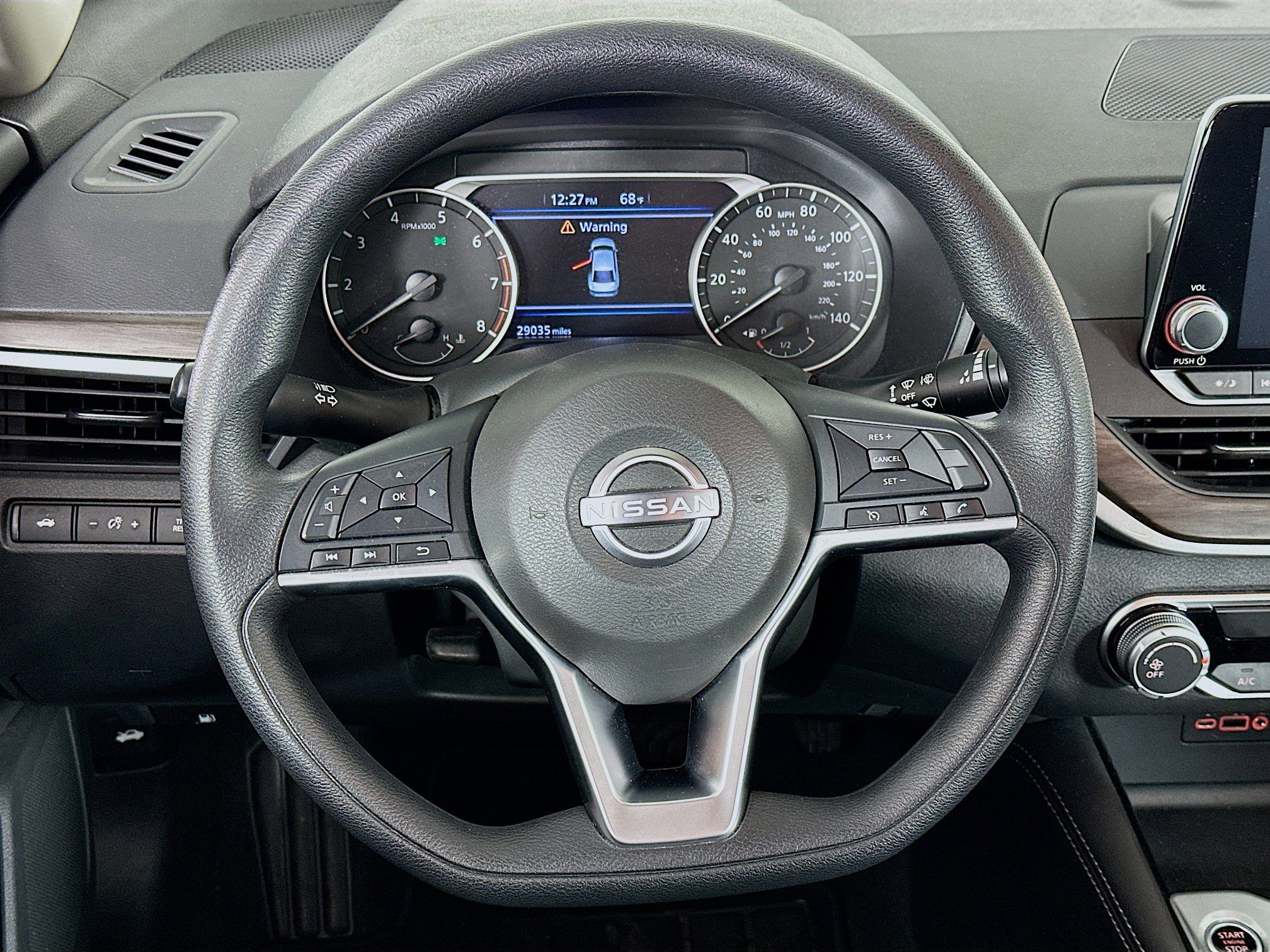 Used 2023 Nissan Altima 2.5 SV image 18