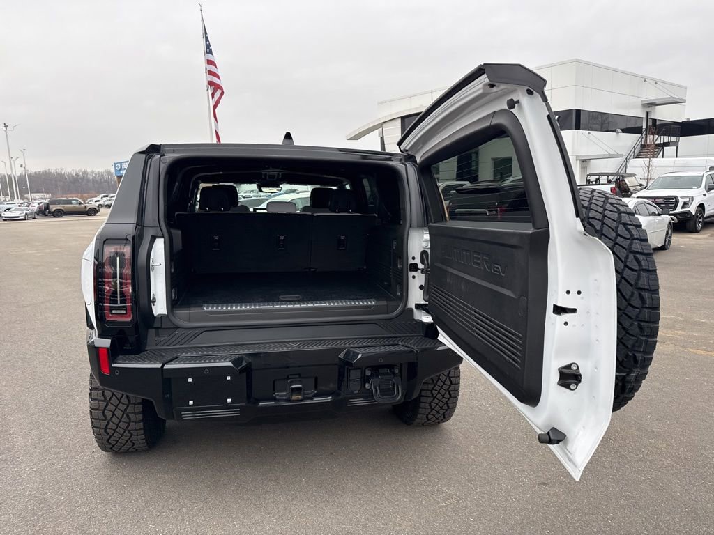 Used 2024 GMC Hummer EV 2X w/ Extreme Off-Road Package image 32