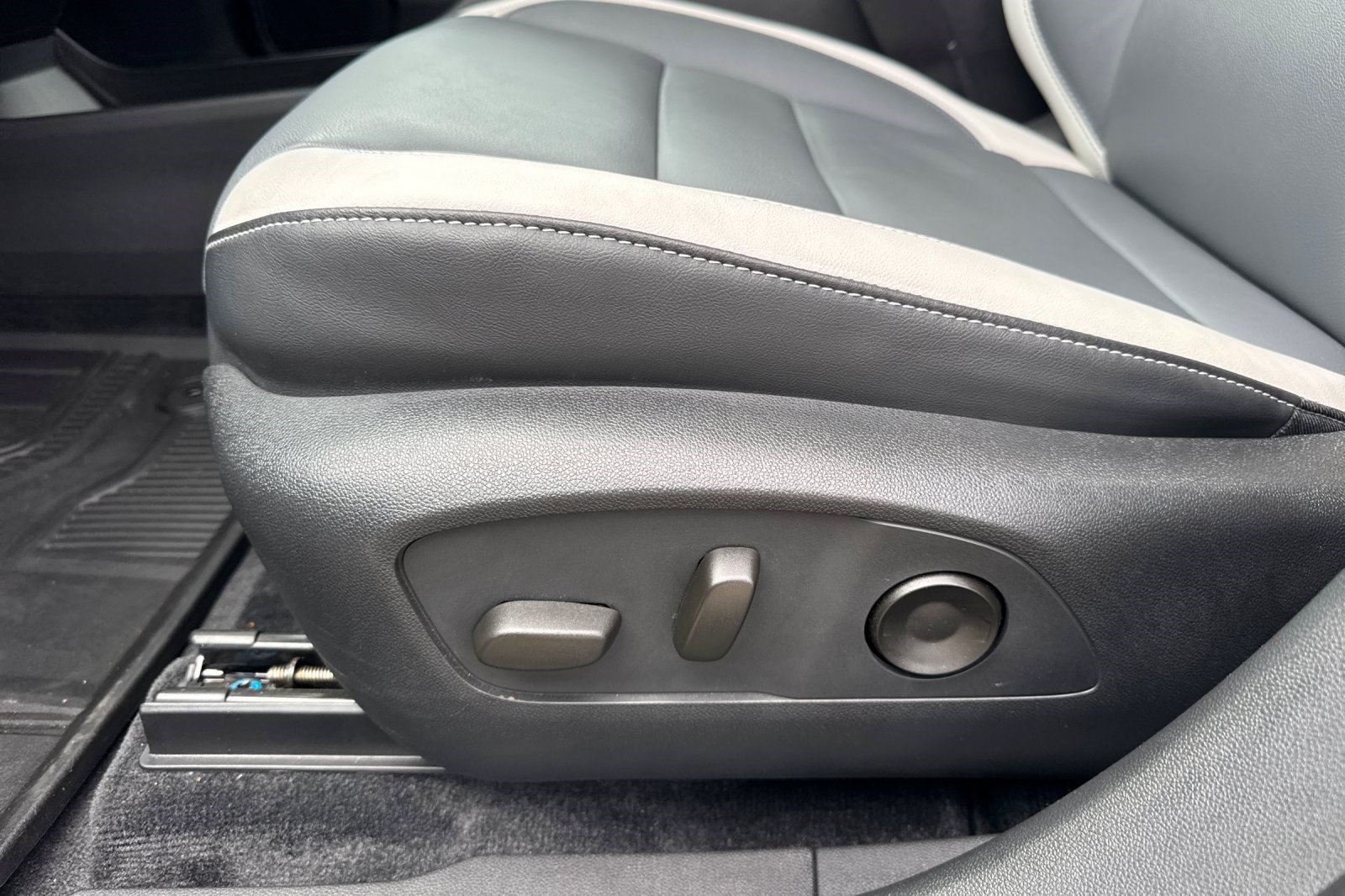 Certified 2024 Honda Prologue Touring image 14