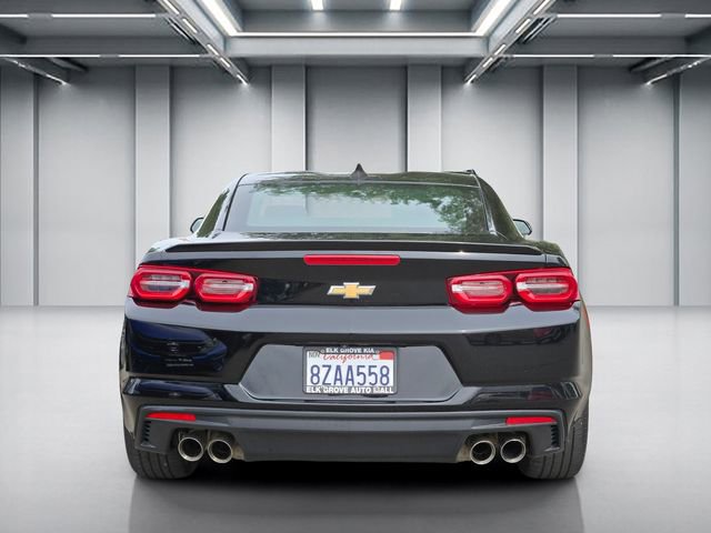 Used 2021 Chevrolet Camaro LT w/ Technology Package image 5