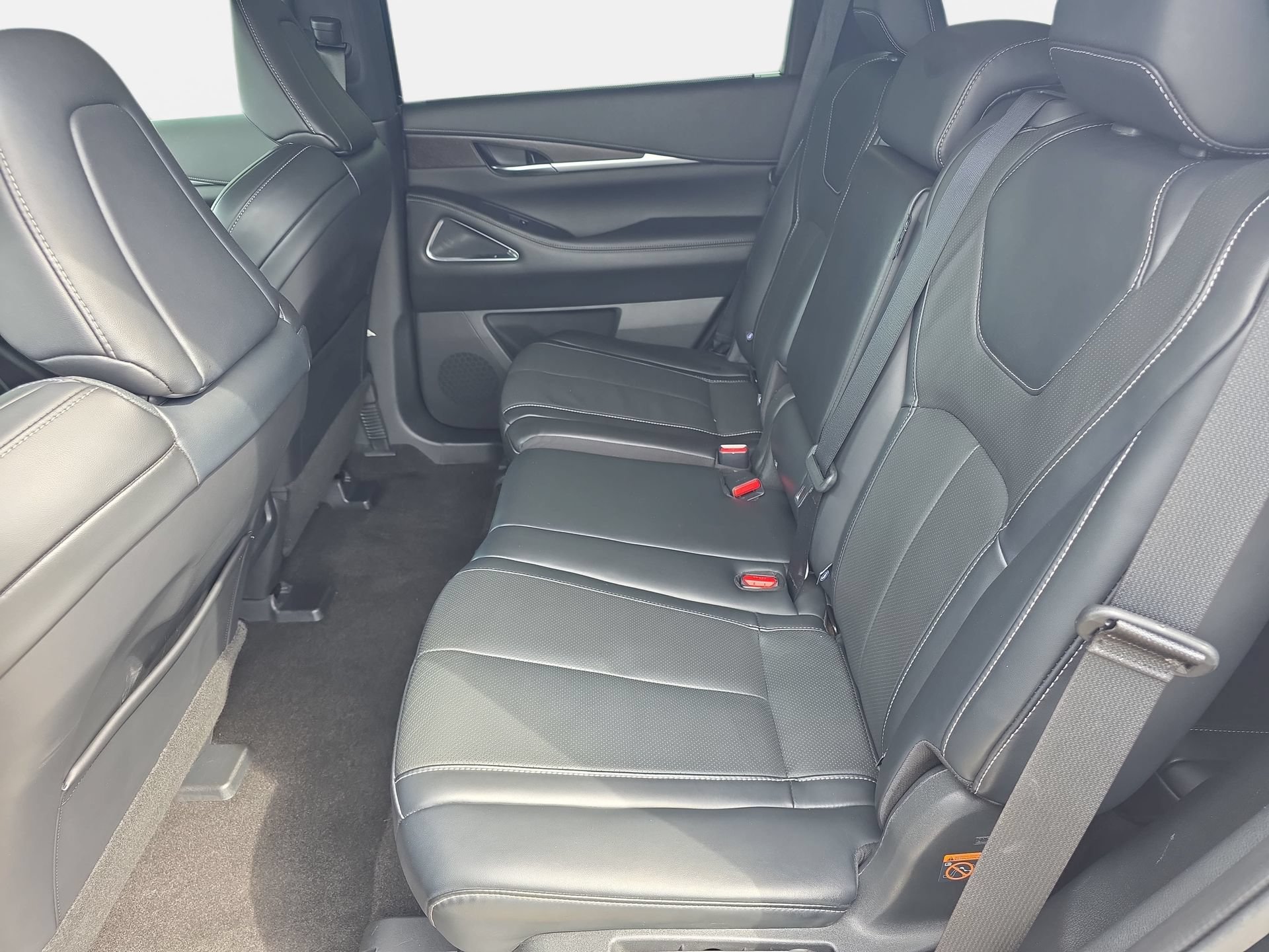 Certified 2023 INFINITI QX60 Sensory w/ Vision Package AWD/4WD image 14