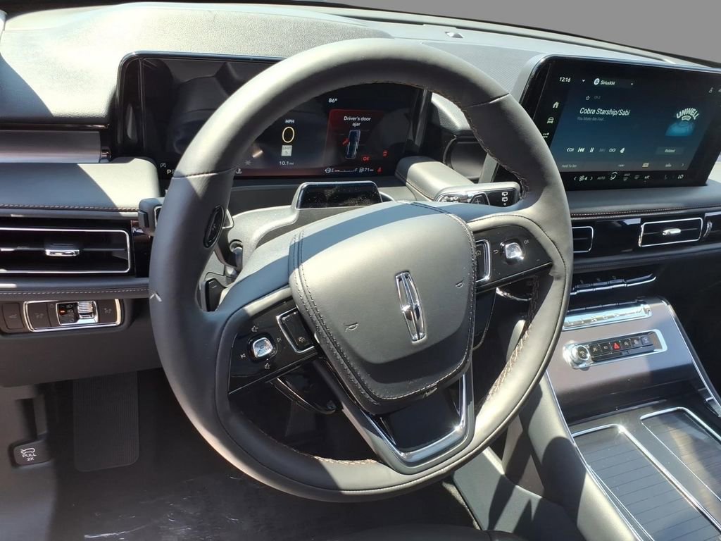 New 2026 Lincoln Aviator AWD image 22