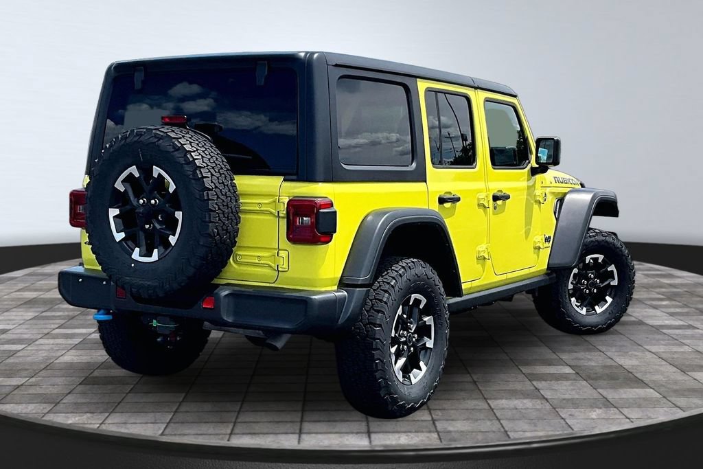 Used 2024 Jeep Wrangler Unlimited Rubicon 4xe AWD/4WD image 2
