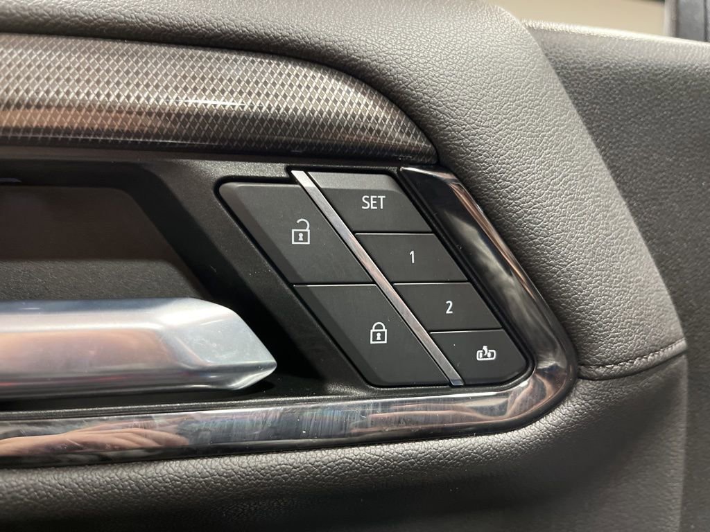 Used 2022 GMC Sierra 1500 AT4 w/ AT4 Premium Package image 19