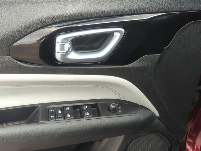 Certified 2022 Jeep Compass Limited image 13