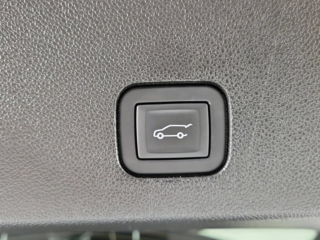 Certified 2024 Cadillac XT6 Premium Luxury w/ Technology Package AWD/4WD image 10