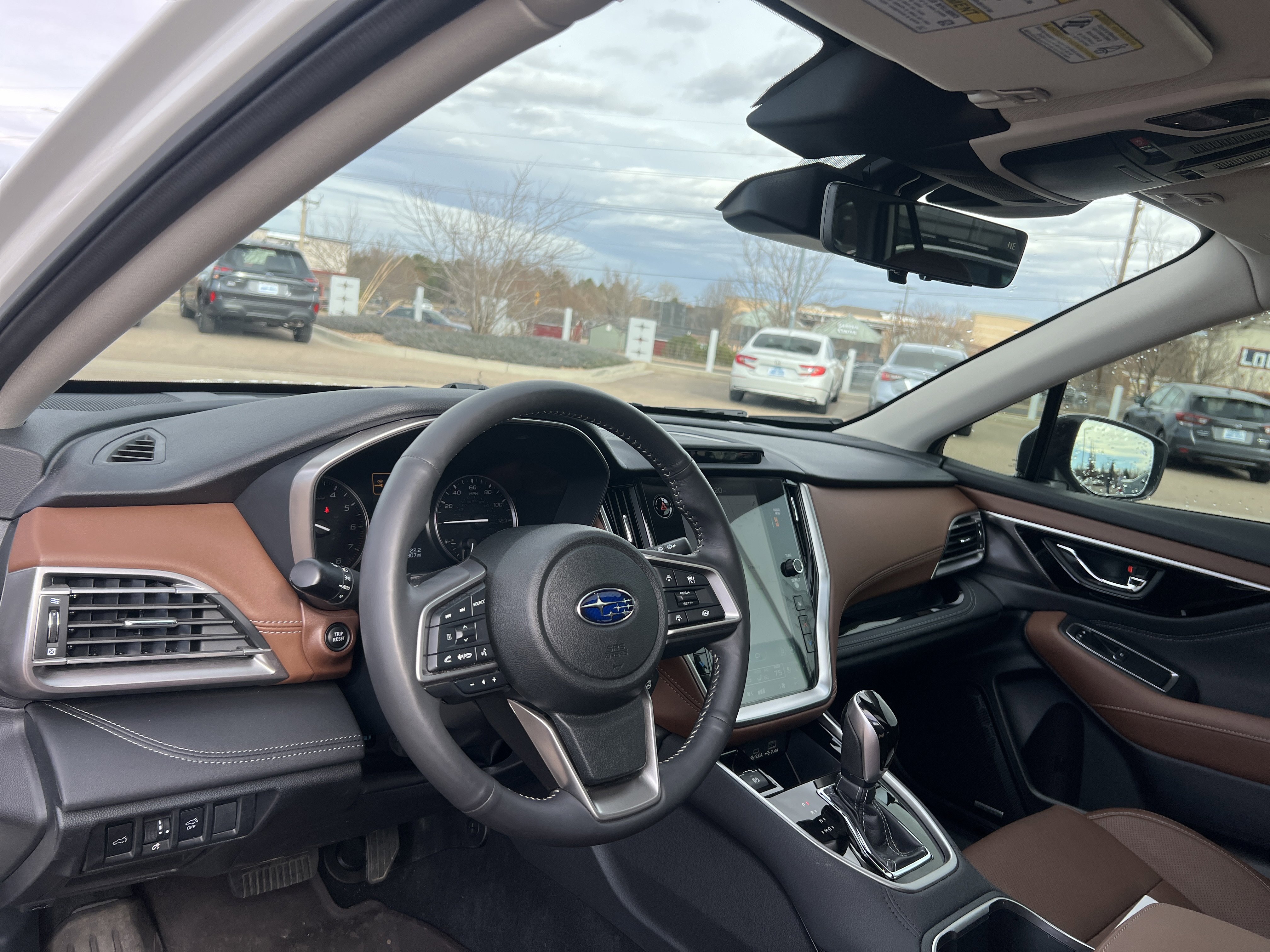 Used 2025 Subaru Outback Touring w/ Popular Package #2 image 25