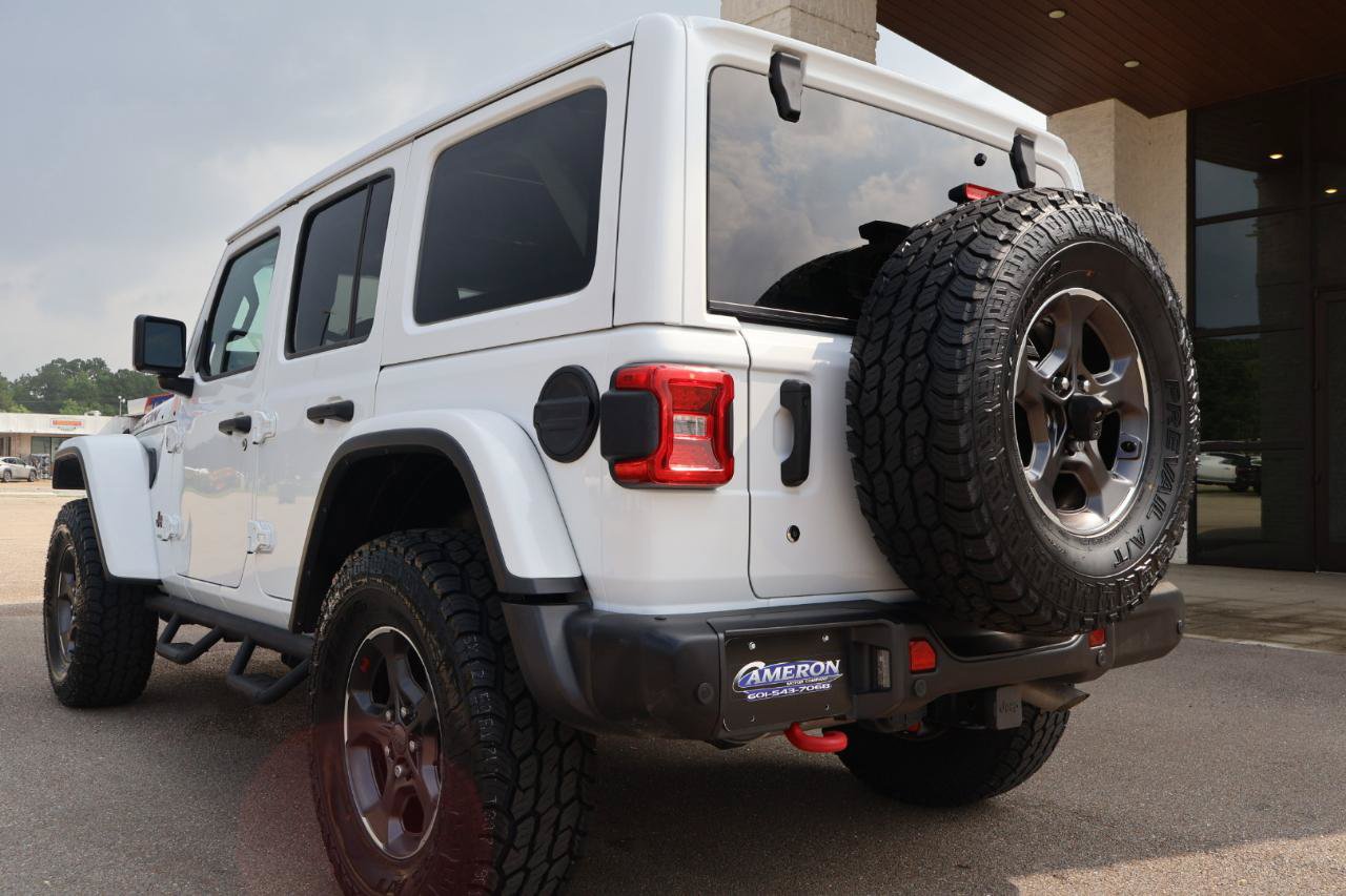 Used 2018 Jeep Wrangler Unlimited Rubicon AWD/4WD image 3