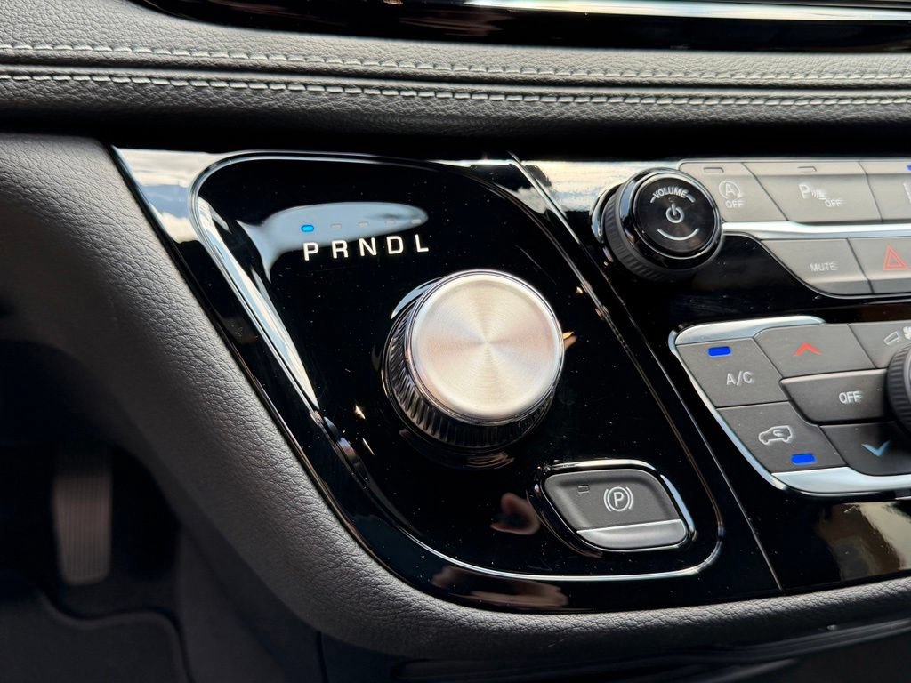 New 2026 Chrysler Pacifica Select w/ S Appearance Package FWD image 22