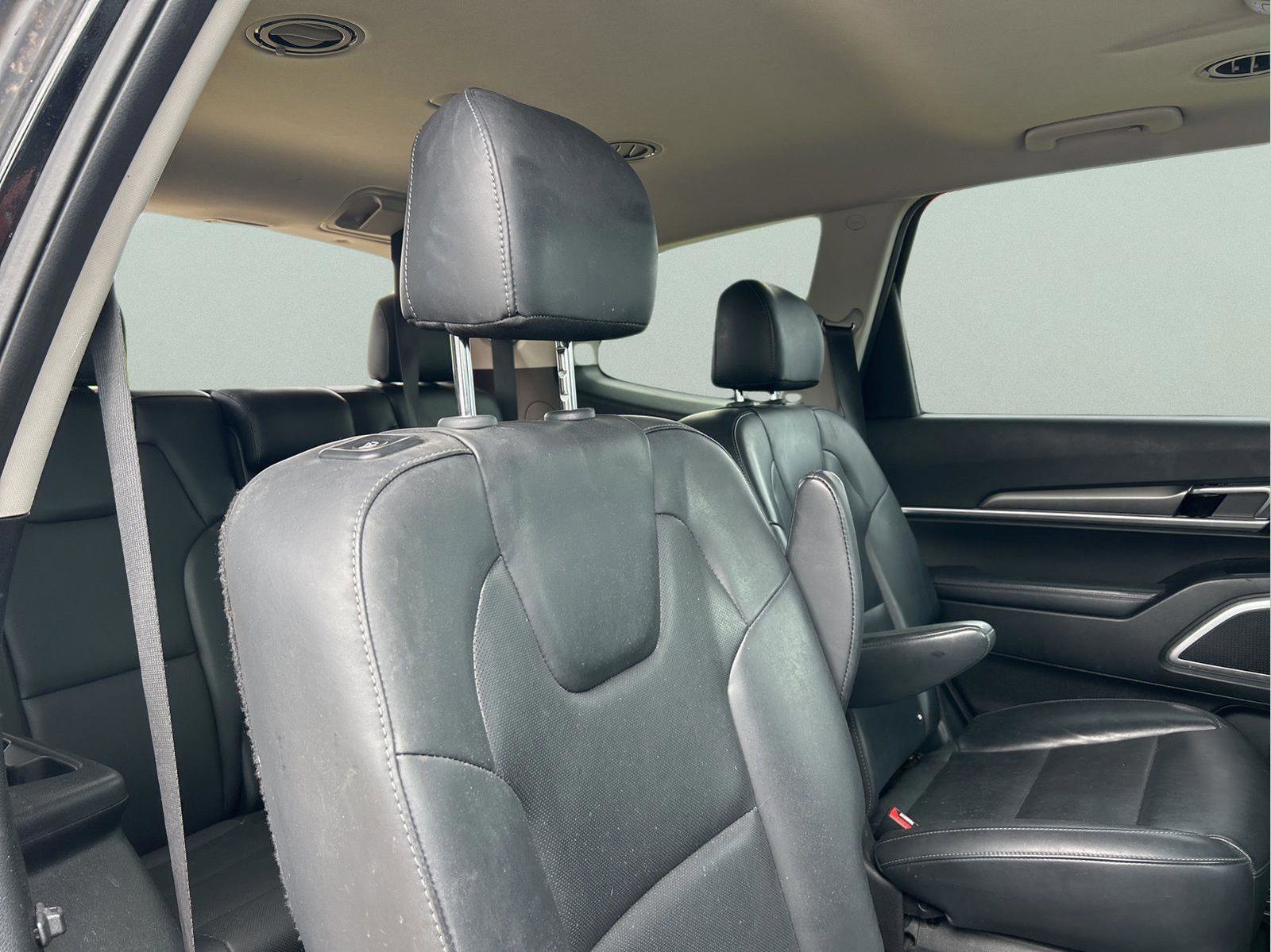 Used 2020 Kia Telluride S image 12